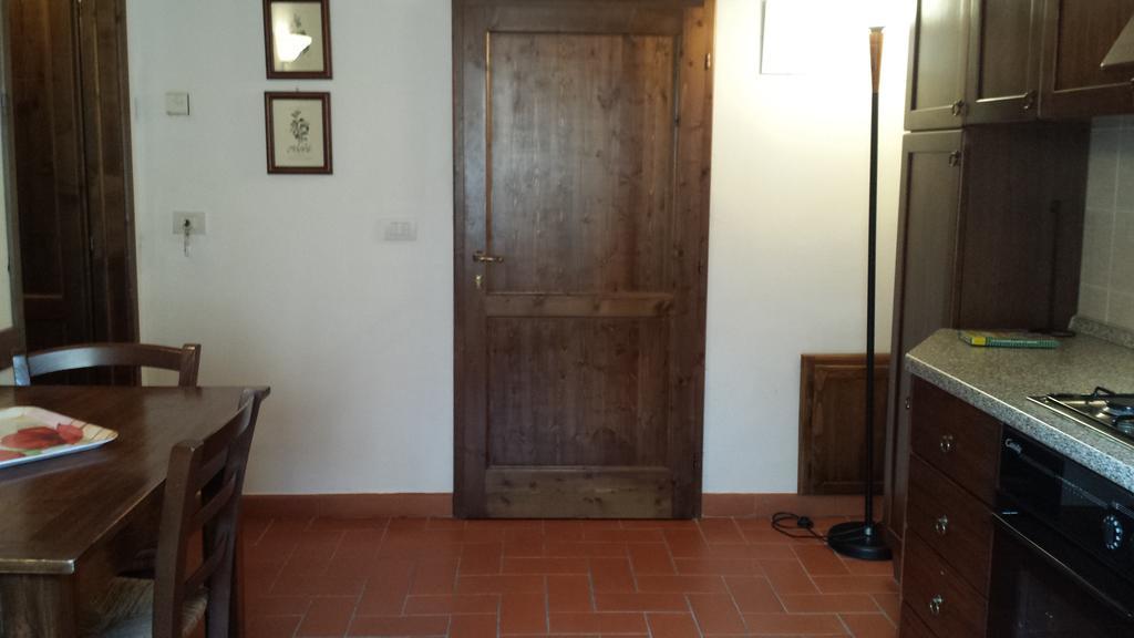 Agriturismo Castello Di Querceto Lucolena in Chianti Номер фото